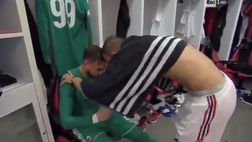 VIDEO / Donnarumma contestato e quasi in lacrime: lo consola Bonucci