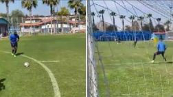 Balotelli si esercita sulle punizioni: che cecchino! | VIDEO