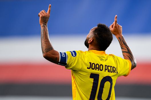 GENOA, ITALY - MARCH 7: Joao Pedro of Cagliari celebrates after scoring a goal during the Serie A match between UC Sampdoria and Cagliari Calcio at Stadio Luigi Ferraris on March 7, 2021 in Genoa, Italy. (Photo by Paolo Rattini/Getty Images) GENOA, ITALY - MARCH 7: Joao Pedro of Cagliari celebrates after scoring a goal during the Serie A match between UC Sampdoria and Cagliari Calcio at Stadio Luigi Ferraris on March 7, 2021 in Genoa, Italy. (Photo by Paolo Rattini/Getty Images)