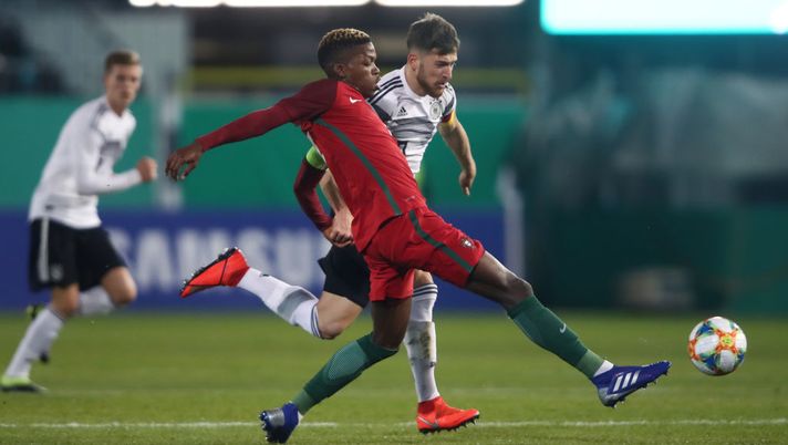 SANDHAUSEN, GERMANY - MARCH 22: Florentino Luis of Portugal is challenged by Salih Oeczan of Germany during the International friendly match between Germany U20 and Portugal U20 at BWT-Stadion am Hardtwald on March 22, 2019 in Sandhausen, Germany. (Photo by Alex Grimm/Getty Images) SANDHAUSEN, GERMANY - MARCH 22: Florentino Luis of Portugal is challenged by Salih Oeczan of Germany during the International friendly match between Germany U20 and Portugal U20 at BWT-Stadion am Hardtwald on March 22, 2019 in Sandhausen, Germany. (Photo by Alex Grimm/Getty Images)