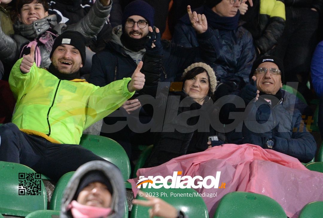 FOTOTIFO Palermo-Ternana 0-0, gli scatti ai tifosi al “Renzo Barbera” (Gallery) - immagine 4