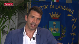Buffon ai gufi: “Li facciamo soffrire. Quanto miserabile è l’uomo, mi sento troppo più forte”