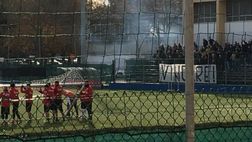 Serie C, striscioni e carica dei tifosi a Pesaro: la Vis sfida la scaramanzia “Fano temibile, ma noi nei derby…”
