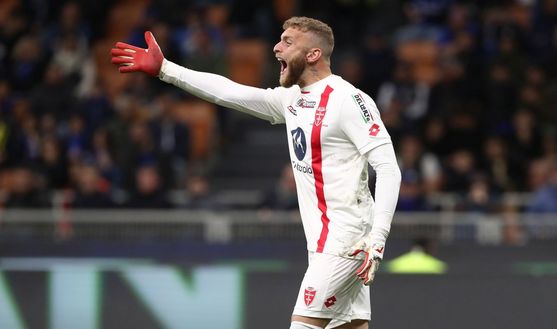 Inter, Handanovic in tribuna in occasione di Monza-Roma per monitorare Di Gregorio- immagine 2