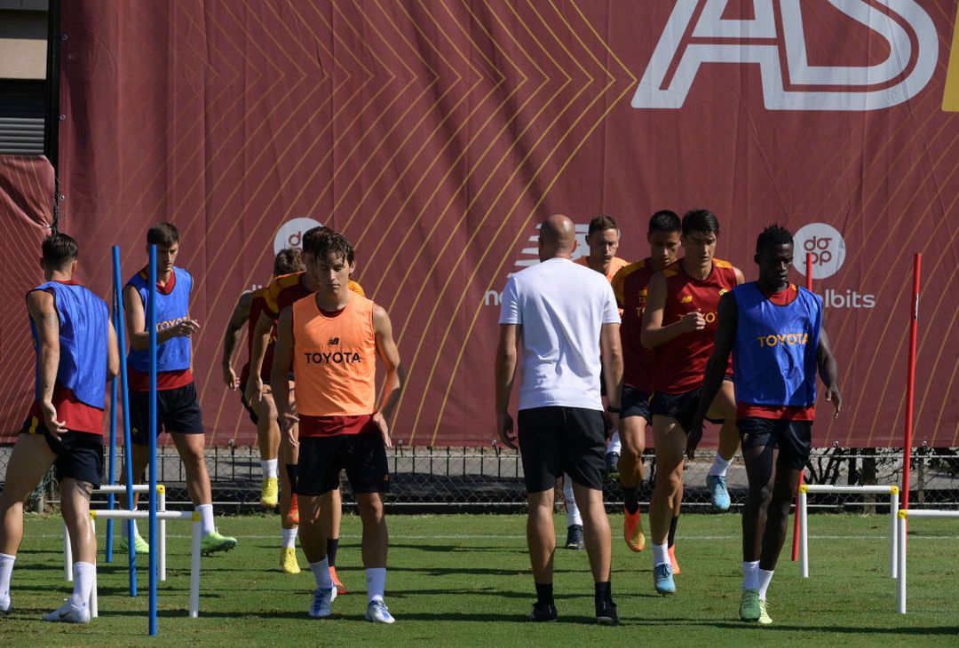 Roma, le immagini della seduta mattutina a Trigoria – FOTO GALLERY - immagine 6