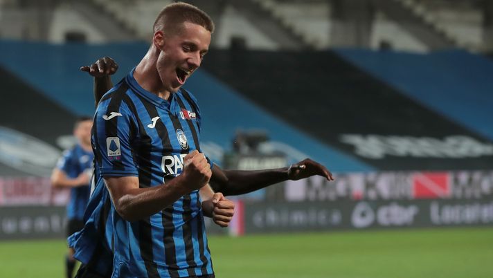BERGAMO, ITALY - JULY 14:  Mario Pasalic of Atalanta BC celebrates his third goal during the Serie A match between Atalanta BC and Brescia Calcio at Gewiss Stadium on July 14, 2020 in Bergamo, Italy.  (Photo by Emilio Andreoli/Getty Images) 
