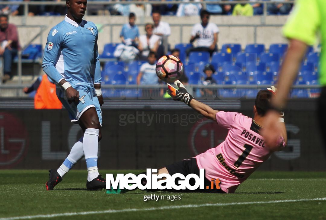  ROME, ITALY - APRIL 23:  Keita Balde of SS Lazio scores the team's fifth goal  during the Serie A match between SS Lazio and US Citta di Palermo at Stadio Olimpico on April 23, 2017 in Rome, Italy.  (Photo by Paolo Bruno/Getty Images) 