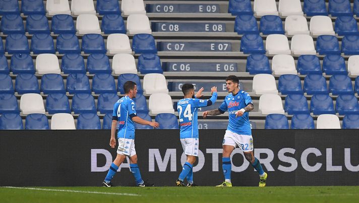 REGGIO NELL'EMILIA, ITALY - MARCH 03: Giovanni Di Lorenzo of SSC Napoli celebrates with Lorenzo Insigne after scoring their side's second goal during the Serie A match between US Sassuolo and SSC Napoli at Mapei Stadium - Città del Tricolore on March 03, 2021 in Reggio nell'Emilia, Italy. Sporting stadiums around Italy remain under strict restrictions due to the Coronavirus Pandemic as Government social distancing laws prohibit fans inside venues resulting in games being played behind closed doors. (Photo by Alessandro Sabattini/Getty Images) REGGIO NELL'EMILIA, ITALY - MARCH 03: Giovanni Di Lorenzo of SSC Napoli celebrates with Lorenzo Insigne after scoring their side's second goal during the Serie A match between US Sassuolo and SSC Napoli at Mapei Stadium - Città del Tricolore on March 03, 2021 in Reggio nell'Emilia, Italy. Sporting stadiums around Italy remain under strict restrictions due to the Coronavirus Pandemic as Government social distancing laws prohibit fans inside venues resulting in games being played behind closed doors. (Photo by Alessandro Sabattini/Getty Images)
