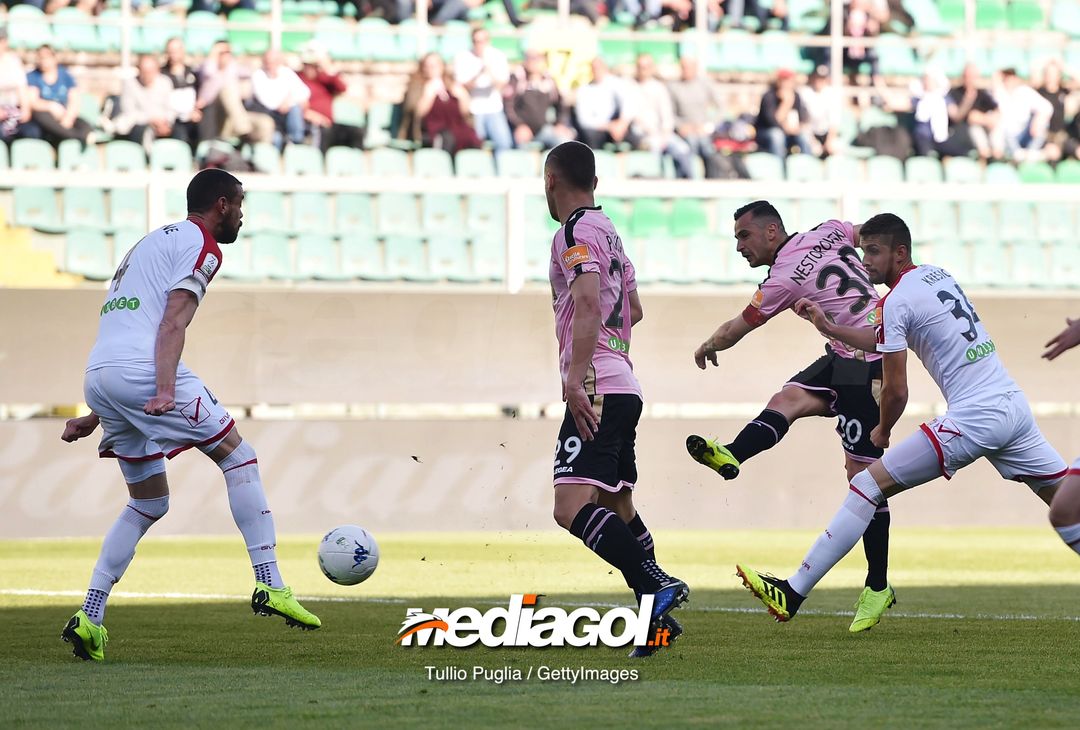  PALERMO, ITALY - MARCH 17: Ilija Nestorovski of Palermo scores his team second goal during the Serie B match between US Citta di Palermo and Carpi FC at Stadio Renzo Barbera on March 17, 2019 in Palermo, Italy. (Photo by Tullio M. Puglia/Getty Images)  