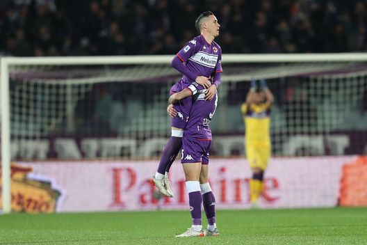 FLORENCE, ITALY - NOVEMBER 30: Jose' Maria Callejon of ACF Fiorentina celebrates after scoring a goal during the Serie A match between ACF Fiorentina v UC Sampdoria at Stadio Artemio Franchi on November 30, 2021 in Florence, Italy. (Photo by Gabriele Maltinti/Getty Images) Callejon al 45°: “Contento per il goal, giochiamo da squadra”- immagine 2