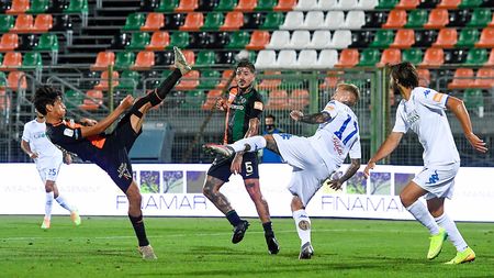 VENICE, ITALY - JULY 03: Youssef Maleh of Venezia FC battles for possession with Amato Ciciretti of Empoli FC during the Serie B match between Venezia FC and FC Empoli at Stadio Pier Luigi Penzo on July 03, 2020 in Venice, Italy. (Photo by Getty Images/Getty Images for Lega Serie B) VENICE, ITALY - JULY 03: Youssef Maleh of Venezia FC battles for possession with Amato Ciciretti of Empoli FC during the Serie B match between Venezia FC and FC Empoli at Stadio Pier Luigi Penzo on July 03, 2020 in Venice, Italy. (Photo by Getty Images/Getty Images for Lega Serie B)