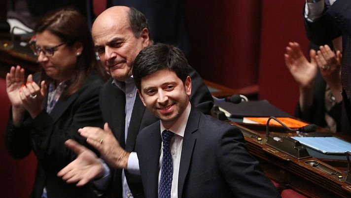 ROME, ITALY - APRIL 29:  Out-going Italy's Democratic Party (PD) general secretary Pier Luigi Bersani (C) and Democratic Party leader at the Chambers of Deputies, Roberto Speranza (R) attend  the confidence vote at the Chamber of Deputies on April 29, 2013 in Rome, Italy. The new coalition government was formed through extensive cooperation agreements between the right and left coalitions after a two-month long post-election deadlock.  (Photo by Franco Origlia/Getty Images) 