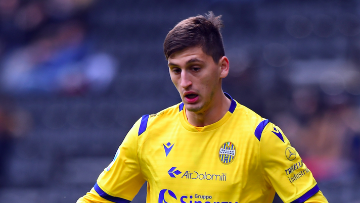 Sky: “Non solo Tonali: la scelta dei dirigenti dell’Inter per Kumbulla” Sky: “Non solo Tonali: la scelta dei dirigenti dell’Inter per Kumbulla” - immagine 1