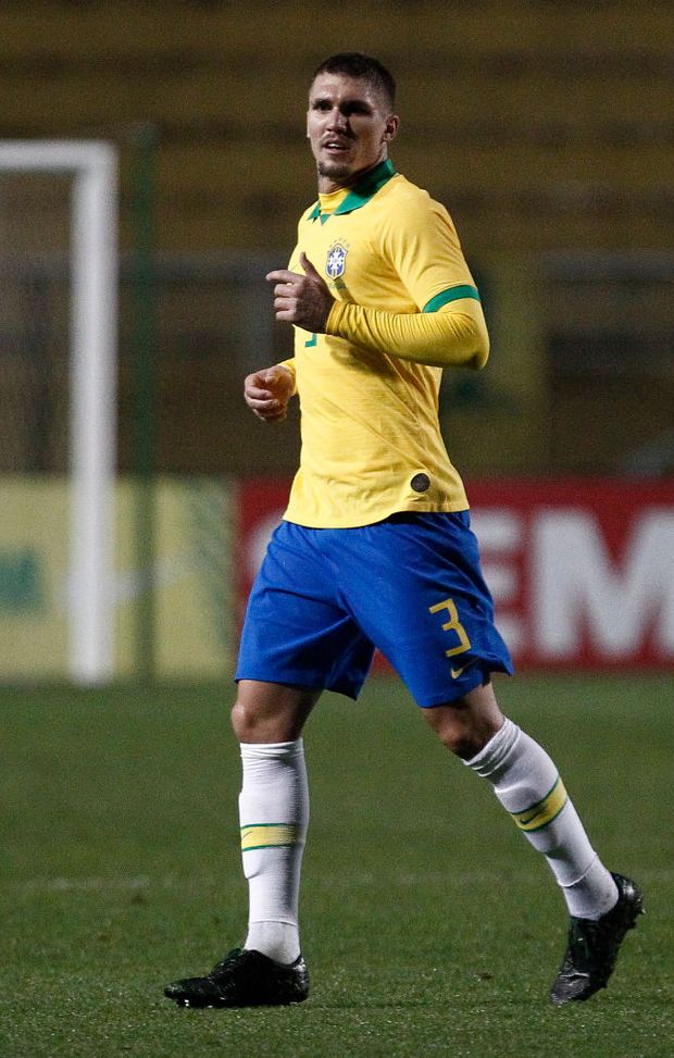 SAO PAULO, BRAZIL - SEPTEMBER 05: Lyanco of Brazil in action during a Olympic Soccer Friendly match between Brazil and Colombia at Pacaembu Stadium on September 05, 2019 in Sao Paulo, Brazil. (Photo by Miguel Schincariol/Getty Images) SAO PAULO, BRAZIL - SEPTEMBER 05: Lyanco of Brazil in action during a Olympic Soccer Friendly match between Brazil and Colombia at Pacaembu Stadium on September 05, 2019 in Sao Paulo, Brazil. (Photo by Miguel Schincariol/Getty Images)