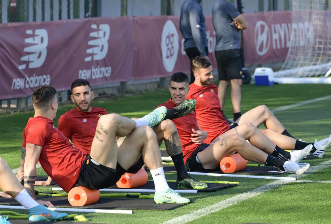 Roma, allenamento di rifinitura in vista del Bologna – FOTO GALLERY - immagine 11