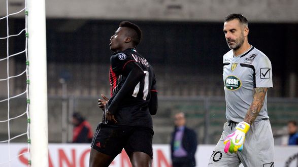 Niang al Milan Niang al Milan