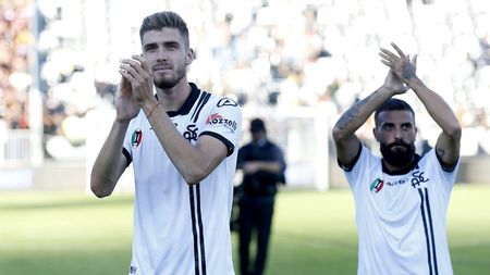 LA SPEZIA, ITALY - OCTOBER 16: Petko Rosenov Hristov of Spezia Calcio celebrates the victory after during the Serie A match between Spezia Calcio and US Salernitana at Stadio Alberto Picco on October 16, 2021 in La Spezia, Italy. (Photo by Gabriele Maltinti/Getty Images)