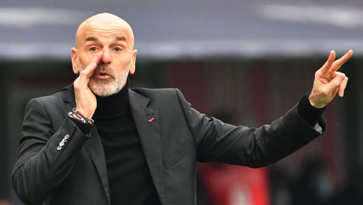 AC Milan's Italian coach Stefano Pioli reacts during the Serie A football match between Bologna and AC Milan on January 30, 2021 at the Dall'Ara stadium in Bologna. (Photo by Alberto PIZZOLI / AFP) (Photo by ALBERTO PIZZOLI/AFP via Getty Images) Pioli: “Dico tutto sugli infortuni di Mandzukic e Bennacer: sensazioni, diagnosi e rientro” - immagine 1