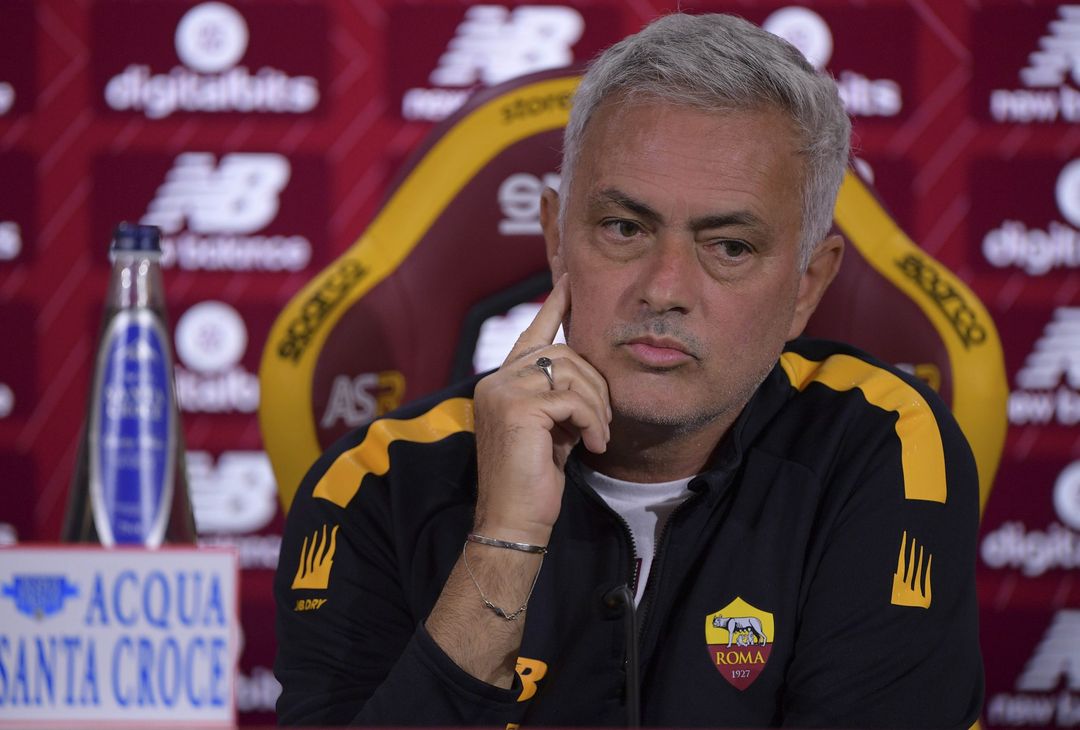 La Conferenza Stampa Di Mourinho Alla Vigilia Di Roma Napoli Foto Gallery 