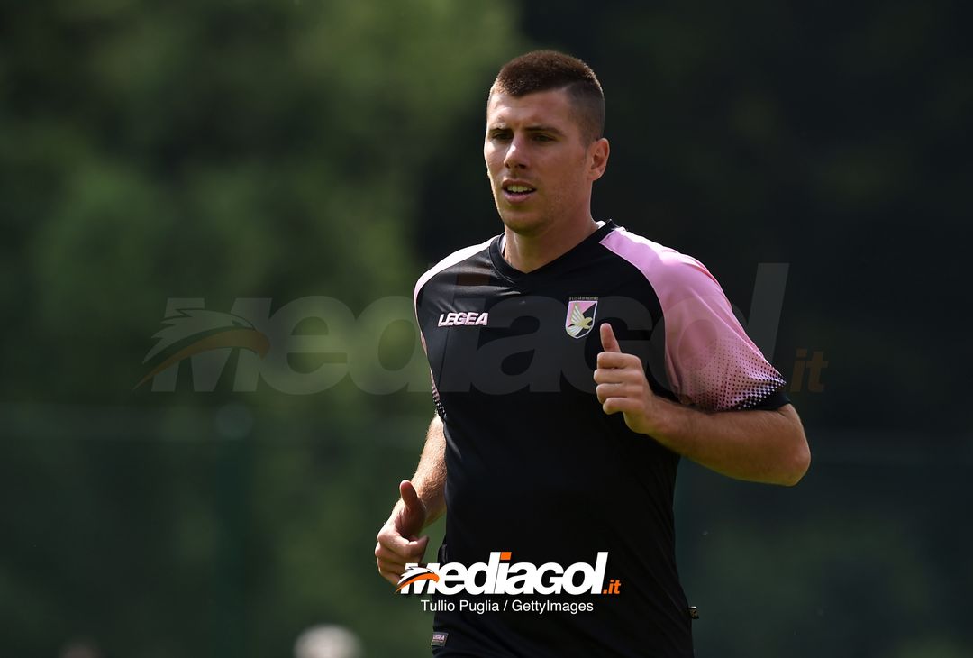  BELLUNO, ITALY - JULY 20:  Andrea Ingegneri runs during a training session at the US Citta' di Palermo training camp on July 20, 2018 in Belluno, Italy.  (Photo by Tullio M. Puglia/Getty Images) 