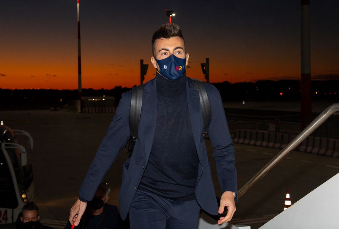 Roma, la partenza della squadra per Bologna – FOTO GALLERY - immagine 3