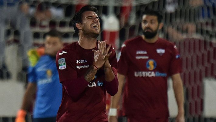 TRAPANI, ITALY - DECEMBER 16: Tiago Matias Casasola of Trapani shows his dejection after Frosinone's third goal during the Serie B match between Trapani Calcio and Frosinone Calcio at Stadio Provinciale on December 16, 2016 in Trapani, Italy. (Photo by Tullio M. Puglia/Getty Images) TRAPANI, ITALY - DECEMBER 16: Tiago Matias Casasola of Trapani shows his dejection after Frosinone's third goal during the Serie B match between Trapani Calcio and Frosinone Calcio at Stadio Provinciale on December 16, 2016 in Trapani, Italy. (Photo by Tullio M. Puglia/Getty Images)