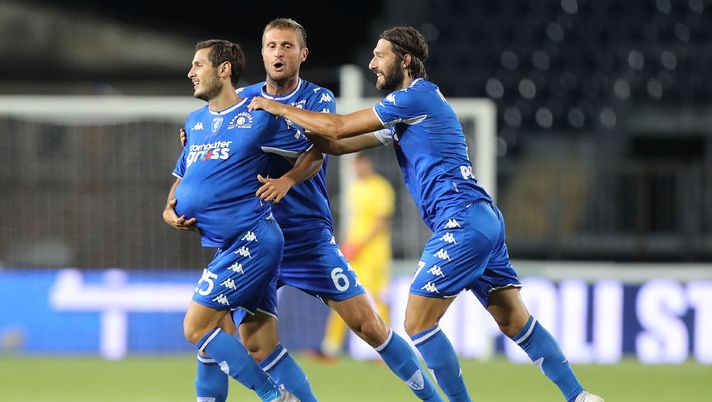 EMPOLI, ITALY - AUGUST 21: Filippo Bandinelli of Empoli FC celebrates after scoring a goal during the Serie A match between Empoli FC v SS Lazio at Stadio Carlo Castellani on August 21, 2021 in Empoli, Italy. (Photo by Gabriele Maltinti/Getty Images) Le gerarchie a centrocampo, Cutrone e la difesa: la formazione provata dall’Empoli - immagine 1