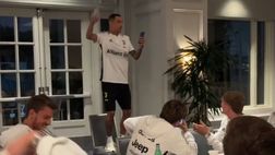 Juventus, riti d’iniziazione per Pogba, Di Maria, Bremer, Gatti e Rovella (VIDEO)