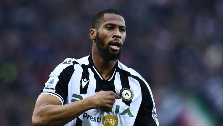 UDINE, ITALY - JANUARY 15: Beto of Udinese Calcio celebrates after scoring the team's first goal during the Serie A match between Udinese Calcio and Bologna FC at Dacia Arena on January 15, 2023 in Udine, Italy. (Photo by Alessandro Sabattini/Getty Images) Gli attaccanti per la 19a giornata di Serie A: ecco la divisione in fasce al fantacalcio- immagine 1