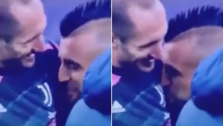 Inter-Juve, Vidal fa infuriare il web: il clamoroso gesto nel pre-partita! | VIDEO