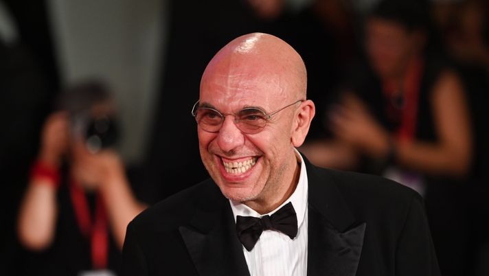 VENICE, ITALY - SEPTEMBER 08: Director Paolo Virzì attends the 'Siccità' red carpet at the 79th Venice International Film Festival on September 08, 2022 in Venice, Italy. (Photo by Kate Green/Getty Images) Virzì: “Kvaratskhelia sa fare cose straordinarie che lo possono rendere una star” - immagine 1