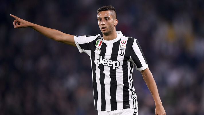 TURIN, ITALY - SEPTEMBER 23:Rodrigo Bentacur of Juventus gestures  during the Serie A match between Juventus and Torino FC on September 23, 2017 in Turin, Italy.  (Photo by Daniele Badolato - Juventus FC/Juventus FC via Getty Images) 