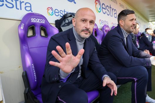 GERMOGLI PH: 11 DICEMBRE 2021 FIRENZE STADIO ARTEMIO FRANCHI SERIE A FIORENTINA VS SALERNITANA NELLA FOTO MISTER VINCENZO ITALIANO Di Chiara: “Fiorentina perfetta, lavoro di Italiano determinante”- immagine 2