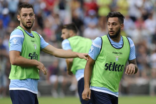 ROME, ROMA - JULY 09: Ricardo Kishna and Stefan De Vrij of SS Lazio during the SS Lazio Training Camp - Day 1 on July 9, 2017 in Rome, Italy. (Photo by Marco Rosi/Getty Images) ROME, ROMA - JULY 09: Ricardo Kishna and Stefan De Vrij of SS Lazio during the SS Lazio Training Camp - Day 1 on July 9, 2017 in Rome, Italy. (Photo by Marco Rosi/Getty Images)