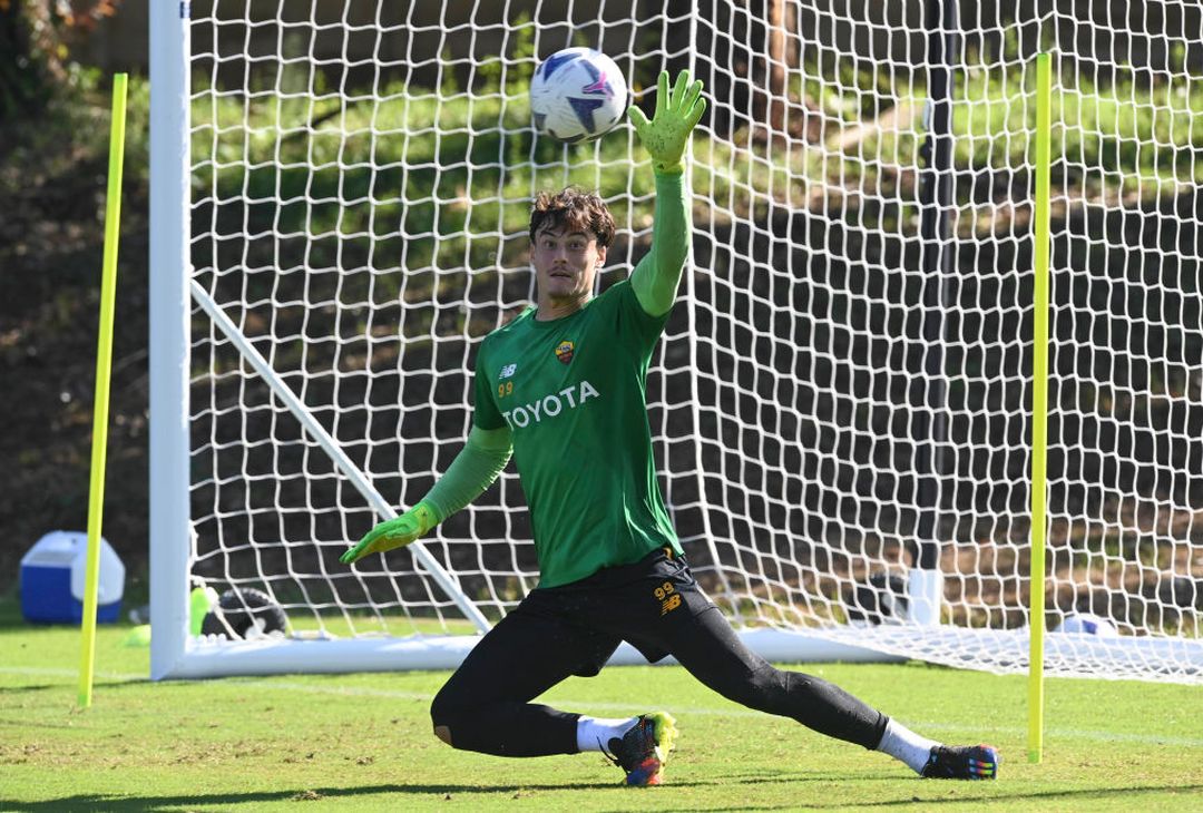 Trigoria, Karsdorp e Zaniolo ancora in gruppo. Kumbulla a parte – FOTO GALLERY - immagine 5