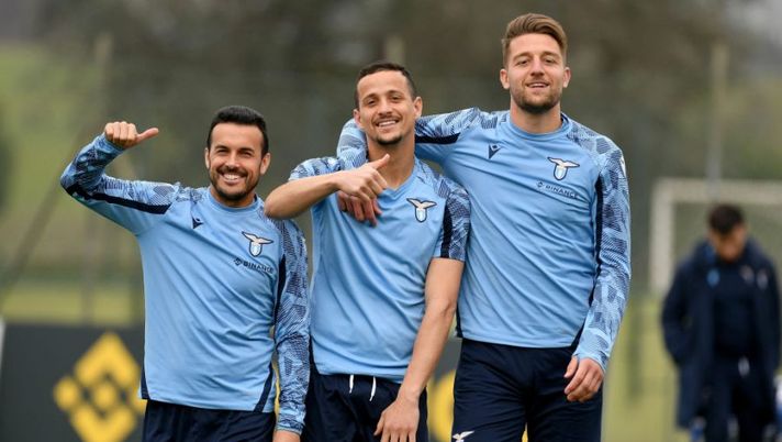 ROME, ITALY - MARCH 18: Pedro Rodriguez, Luiz Felipe Ramos Nad Sergej Milinkovic Savic of SS lazio during the SS Lazio training session at the Formello sport centre on March 18, 2022 in Rome, Italy. (Photo by Marco Rosi - SS Lazio/Getty Images) Lazio, ecco le prove di formazione verso la Sampdoria senza Pedro e Jovane - immagine 1