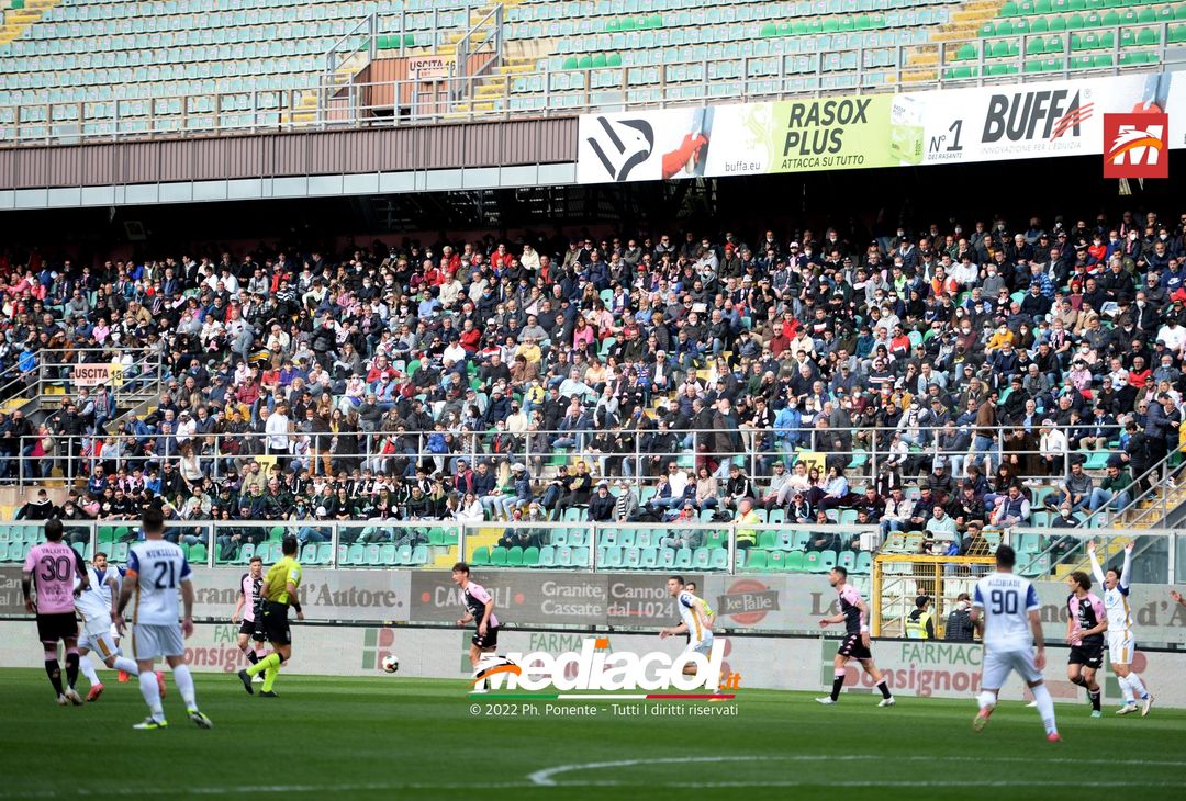 FOTO, i tifosi allo stadio per Palermo – Fidelis Andria 1-1 (Gallery) - immagine 21