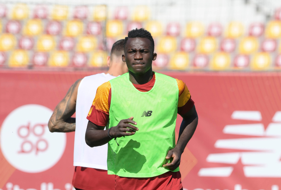 Seduta mattutina per la Roma a Trigoria – FOTO GALLERY - immagine 9