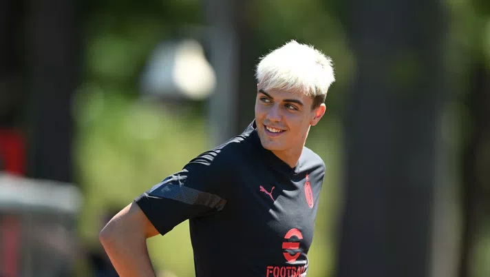 Daniel Maldini, qui con la maglia del Milan, in gol in Coppa Italia in Spezia-Como 5-1 (Getty Images)