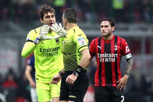 (Photo by Marco Luzzani/Getty Images) (Photo by Marco Luzzani/Getty Images)