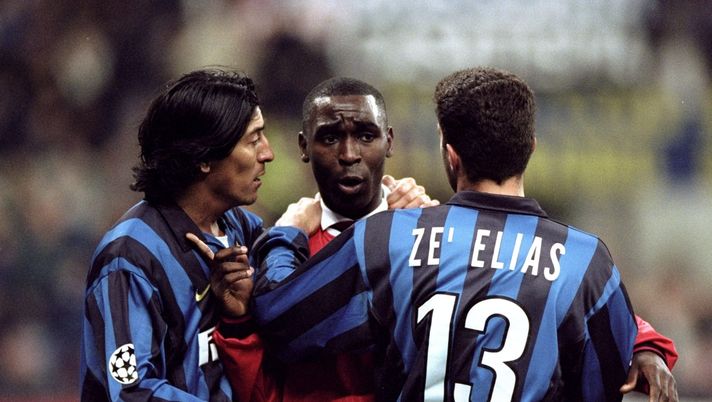 17 Mar 1999: Andy Cole of Manchester United is confronted by Ivan Zamorano and Ze Elias of Inter Milan in the UEFA Champions League quarter-final second leg match at the San Siro in Milan, Italy. United went through 3-1 on aggregate after a 1-1 draw onthe night. Mandatory Credit: Stu Forster /Allsport 17 Mar 1999: Andy Cole of Manchester United is confronted by Ivan Zamorano and Ze Elias of Inter Milan in the UEFA Champions League quarter-final second leg match at the San Siro in Milan, Italy. United went through 3-1 on aggregate after a 1-1 draw onthe night. Mandatory Credit: Stu Forster /Allsport