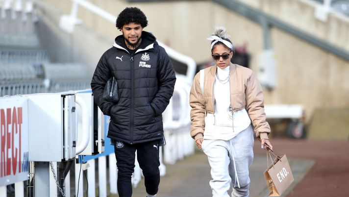 NEWCASTLE UPON TYNE, ENGLAND - FEBRUARY 29: Deandre Yedlin of Newcastle United arrives with his girlfriend Crystal Rodriguez during the Premier League match between Newcastle United and Burnley FC at St. James Park on February 29, 2020 in Newcastle upon Tyne, United Kingdom. (Photo by Ian MacNicol/Getty Images) 