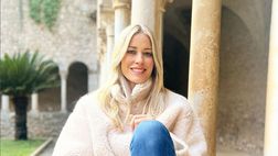 Elena Santarelli, giornata lontana da casa: “Oggi in trasferta”