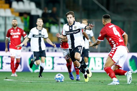 (Getty Images) Luca Carra: “Contro il Bari ho visto un bel Parma. C’è sintonia con i tifosi”- immagine 2