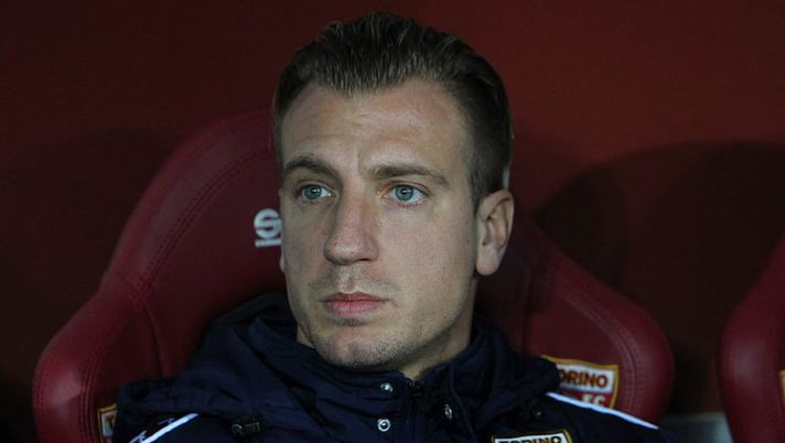 TURIN, ITALY - JANUARY 14: Maxi Lopez of Torino FC looks on before the TIM Cup match between Torino FC and SS Lazio at Stadio Olimpico di Torino on January 14, 2015 in Turin, Italy. (Photo by Marco Luzzani/Getty Images) Verso l’asta, Maxi Lopez: “Se non segno 10 gol non posso stare all’Udinese” - immagine 1