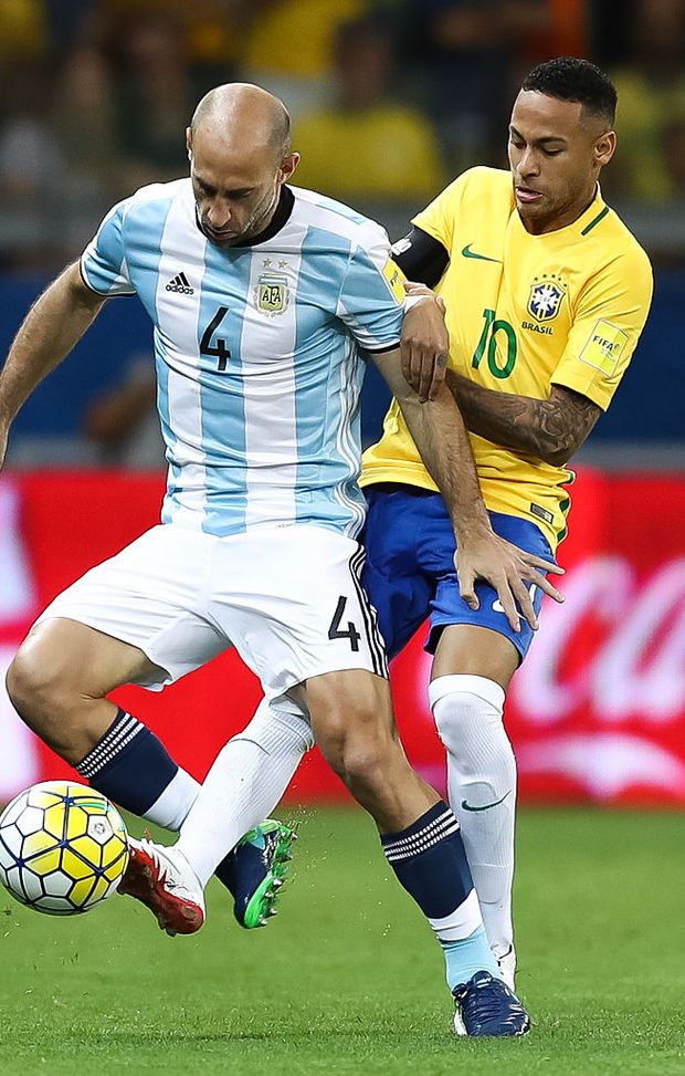 Pablo Zabaleta contro Neymar in Nazionale nel 2018 (Photo by Buda Mendes/Getty Images) Pablo Zabaleta contro Neymar in Nazionale nel 2018 (Photo by Buda Mendes/Getty Images)