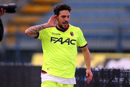  EMPOLI, ITALY - MAY 07: Simone Verdi of Bologna FC celebrates after scoring a goal during the Serie A match between Empoli FC and Bologna FC at Stadio Carlo Castellani on May 7, 2017 in Empoli, Italy. (Photo by Gabriele Maltinti/Getty Images) 
