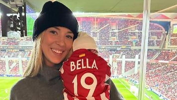 Morata segna, in tribuna c’è la piccola Bella con mamma Alice: “Che orgoglio” Morata segna, in tribuna c’è la piccola Bella con mamma Alice: “Che orgoglio” - immagine 1