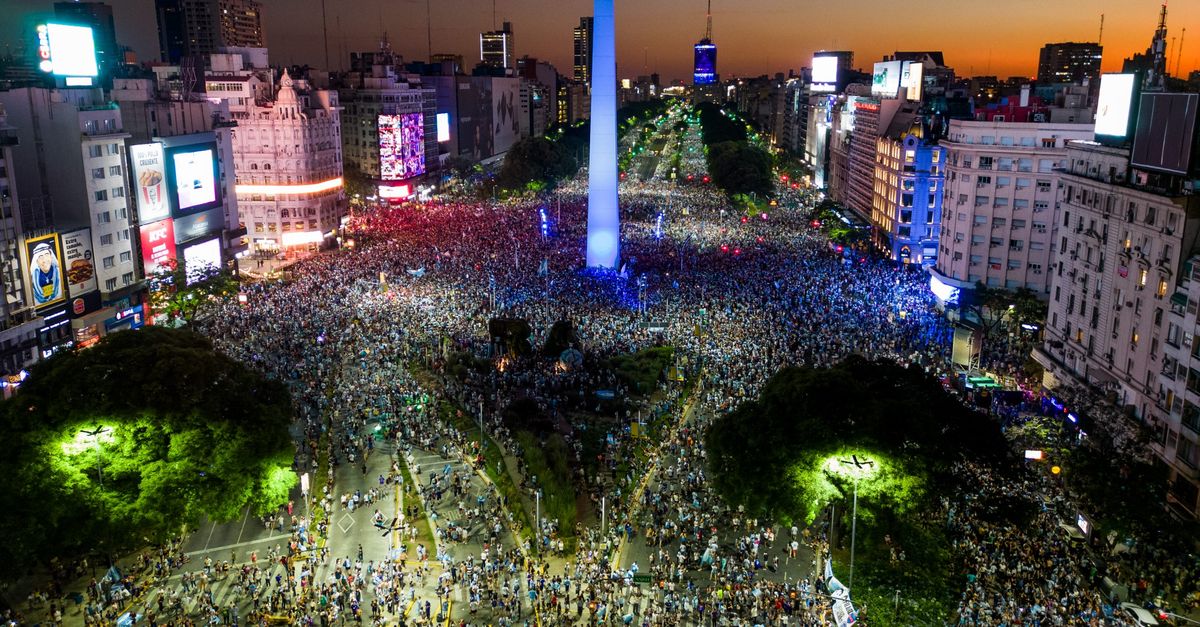 VIDEO Argentina Campione: Buenos Aires In Delirio Per L’arrivo Della ...