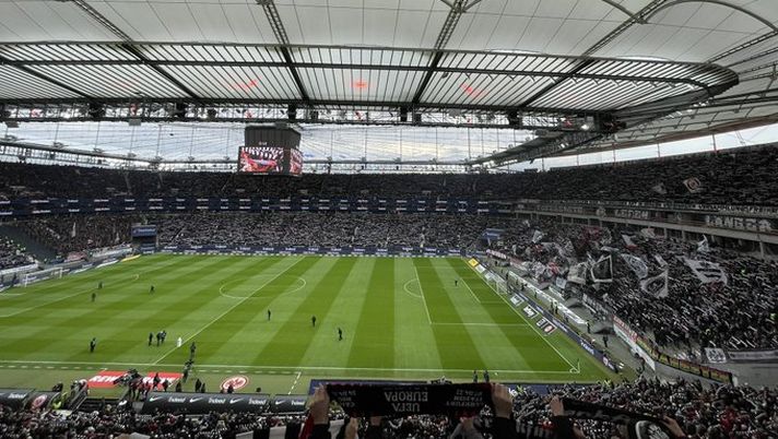 Ultras, sabato nero: scontri a Francoforte e lacrimogeni in Polonia - immagine 1